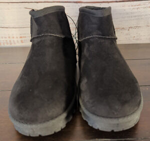 NEW Laundry Girl Size 4 Gray Ankle Boots Booties